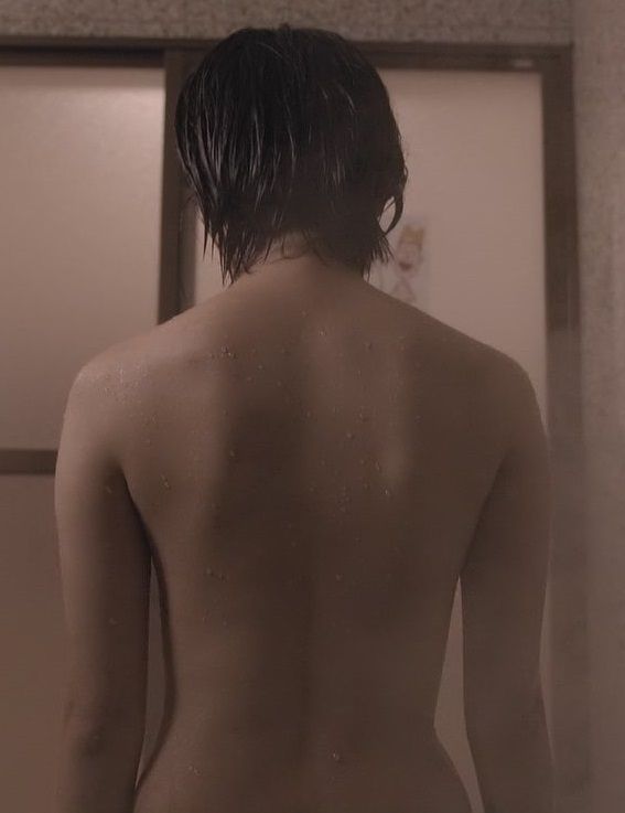 真野恵里菜(23)が全裸入浴シーンでエロ過ぎるくびれボディ披露ｗｗｗ【エロ画像】