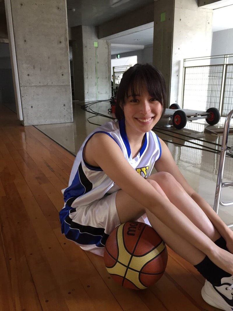 広瀬アリス(24)のバスケユニフォーム姿の生足がセクシーでエロいｗｗ【エロ画像】