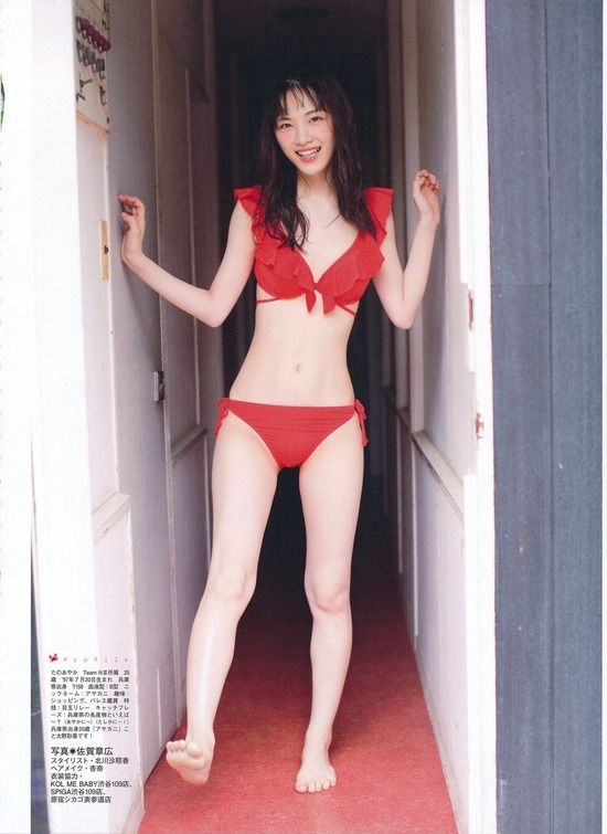 NGT48太野彩香(21)の貧乳細身好きにはたまらない水着姿ｗｗ【エロ画像】