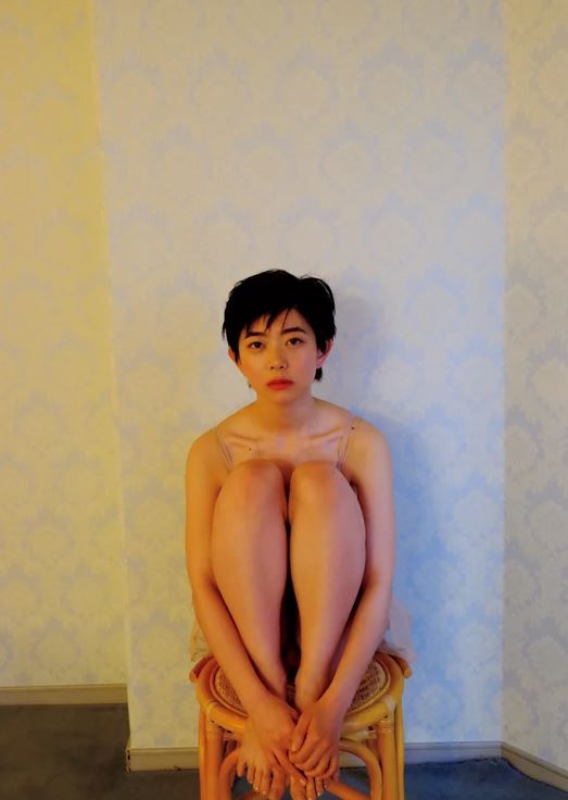 石橋菜津美(26)のセミヌードグラビアが地味だがエロいｗｗ【エロ画像】